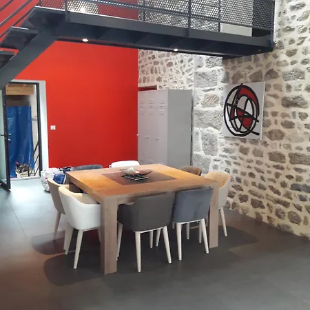 Hébergement de vacances La Clé Des Champs Roche (Loire)